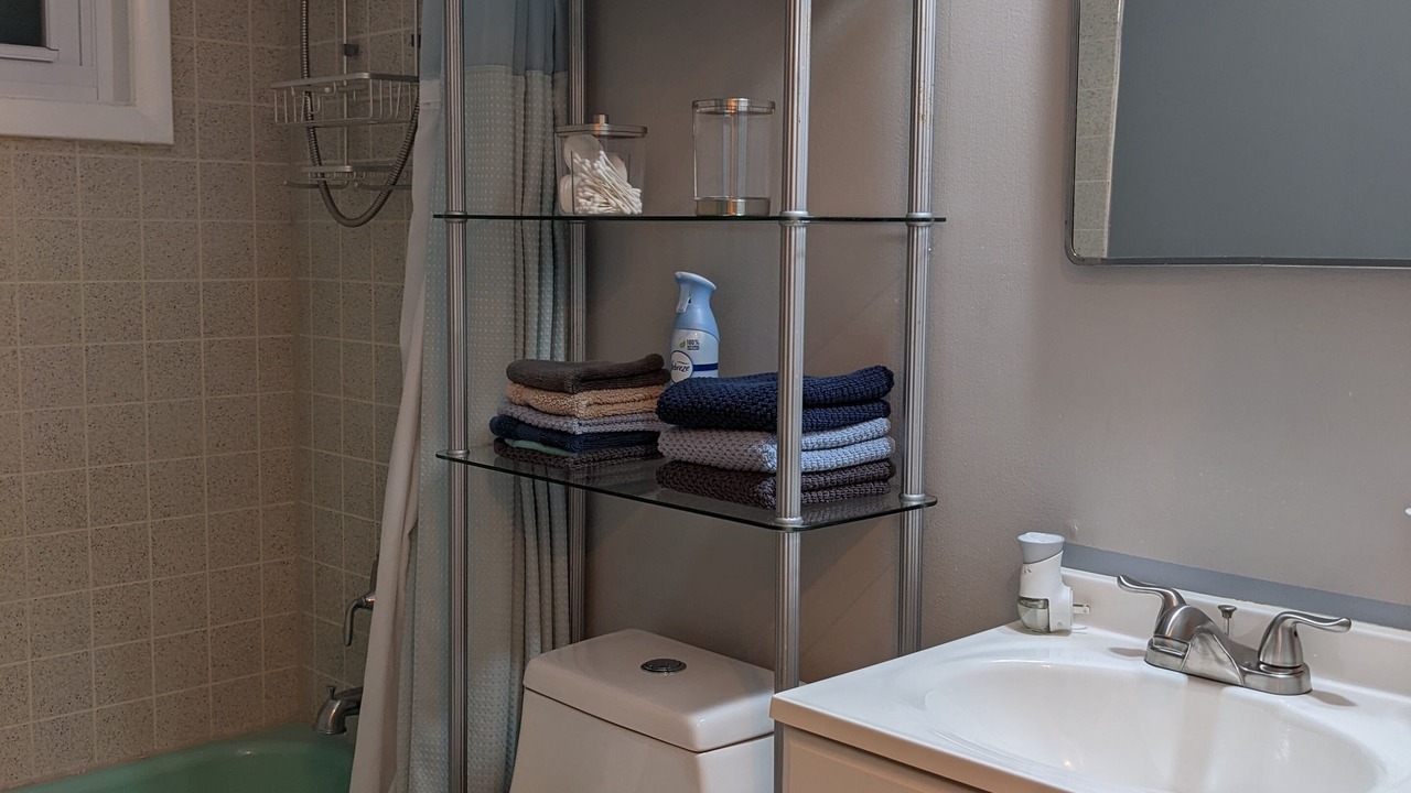 Photo of Bathroom in Twin Lakes