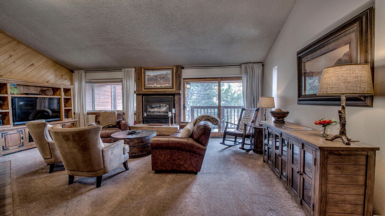 Photo of Livingroom in Four O'Clock