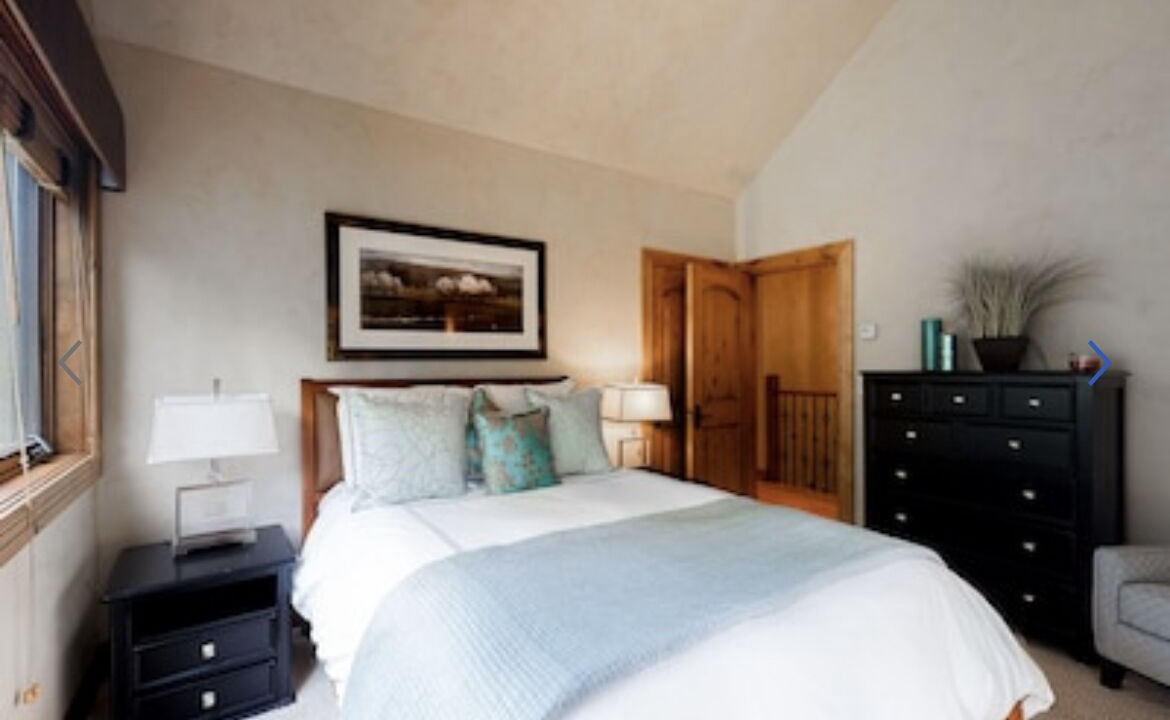 Photo of Bedroom in Avon