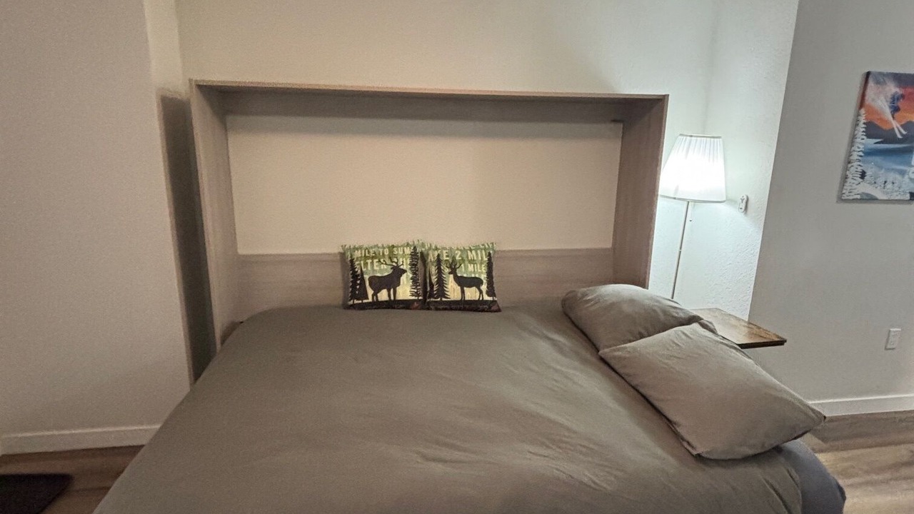 Photo of Bedroom in Edwards