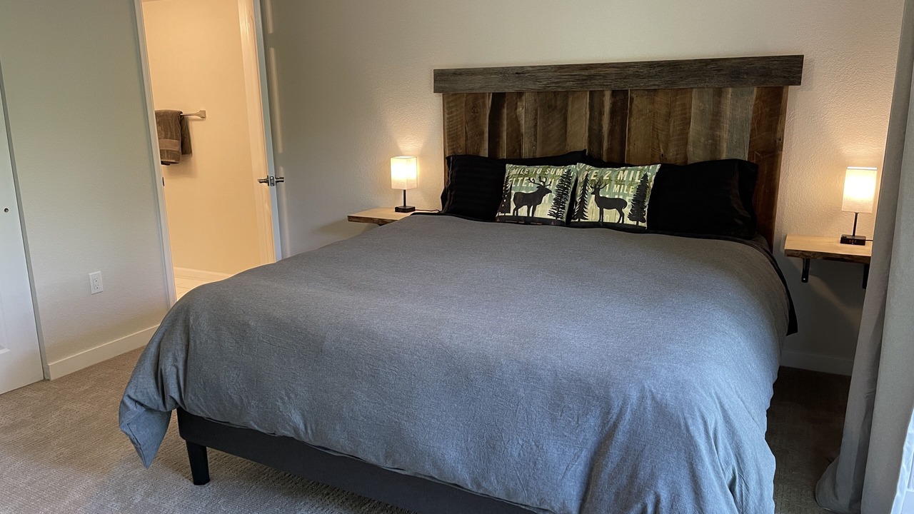 Photo of Bedroom in Edwards