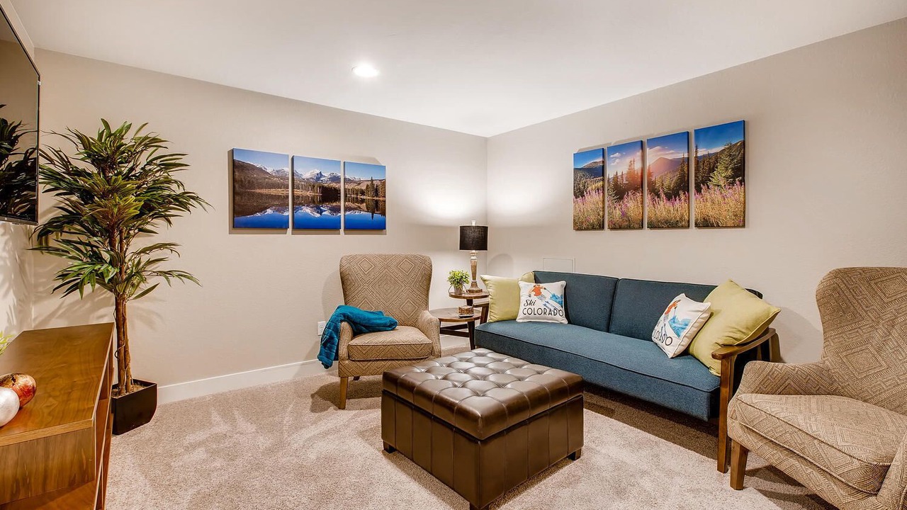 Photo of Livingroom in Lone Tree