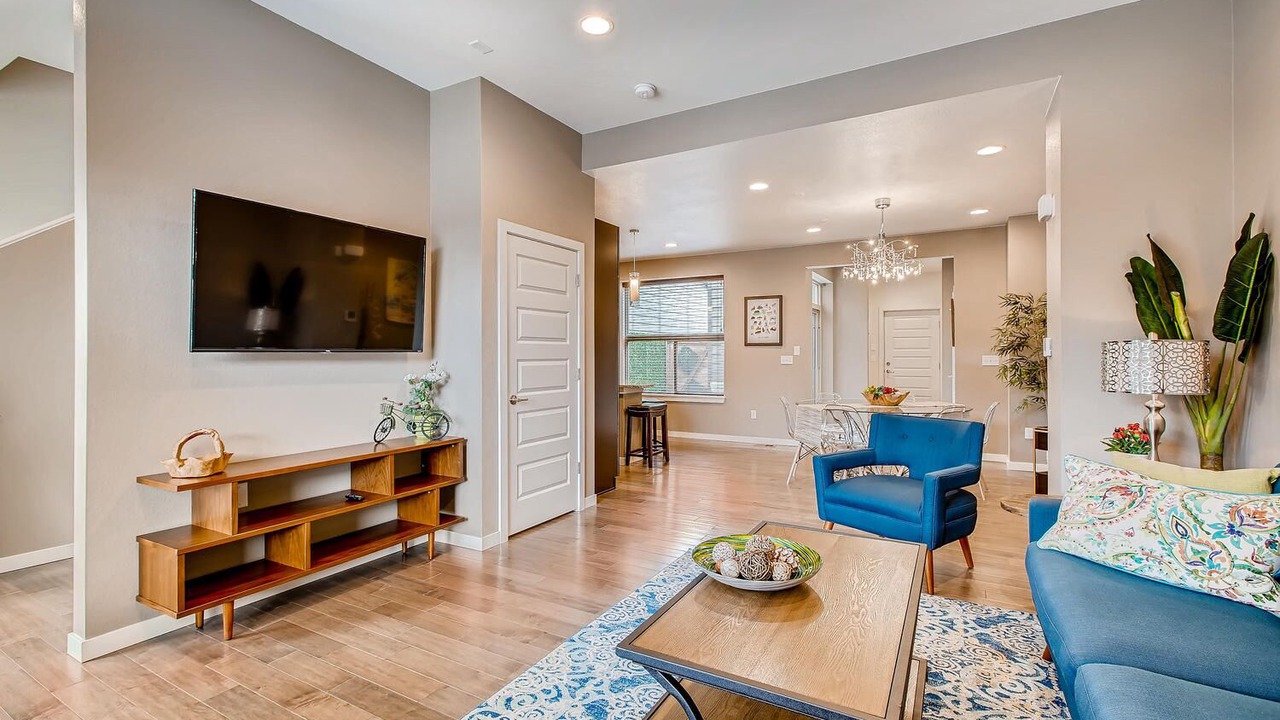 Photo of Livingroom in Lone Tree