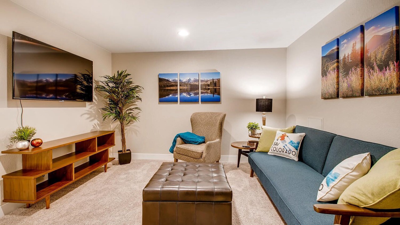 Photo of Livingroom in Lone Tree