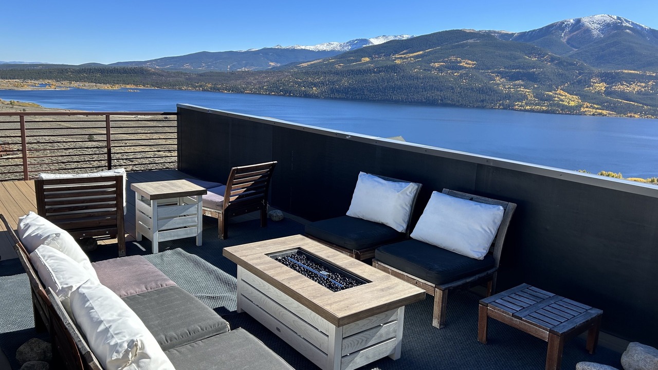Photo of Patio Balcony in Twin Lakes