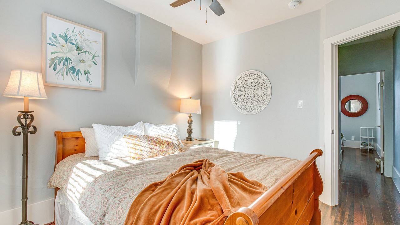 Photo of Bedroom in Sunnyside
