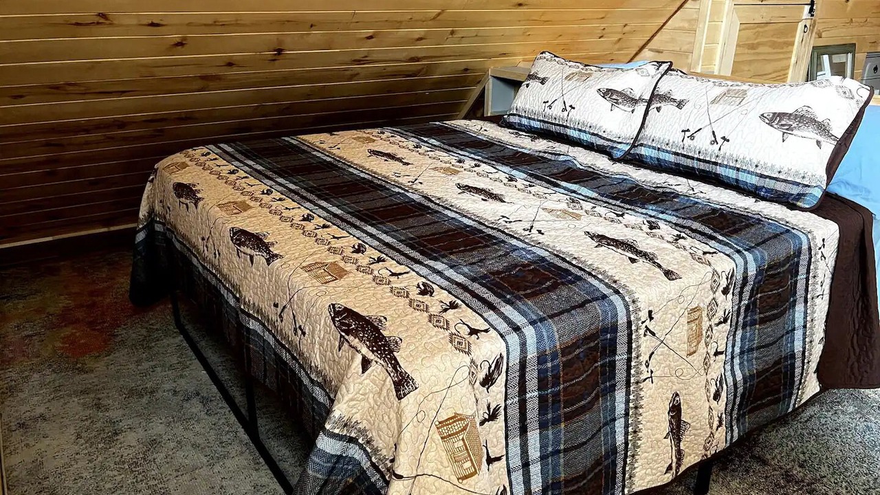 Photo of Bedroom in Whitepine