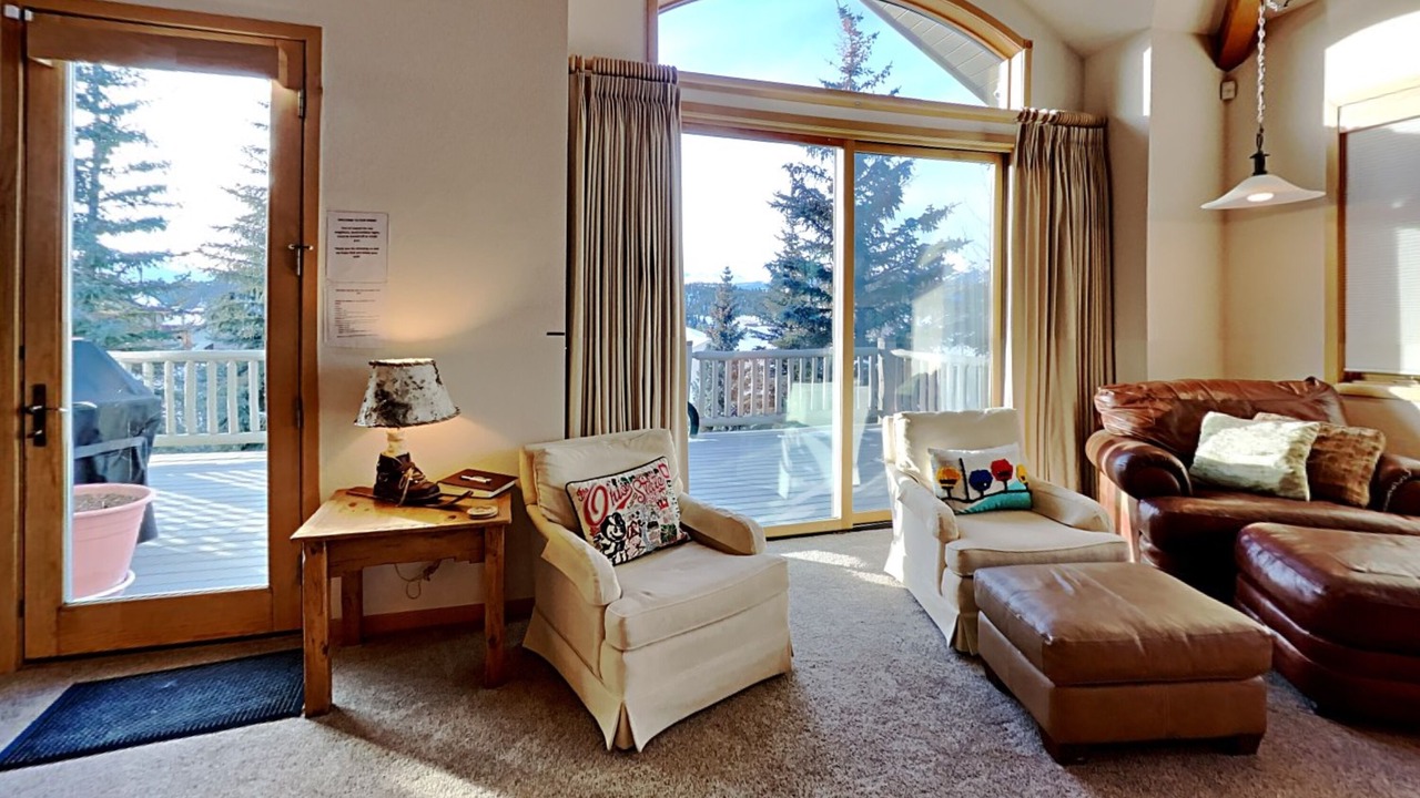Photo of Livingroom in Corinthian Hills