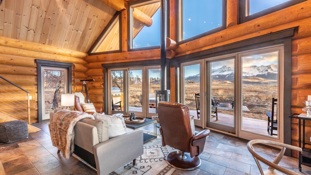 Photo of Livingroom in Placerville