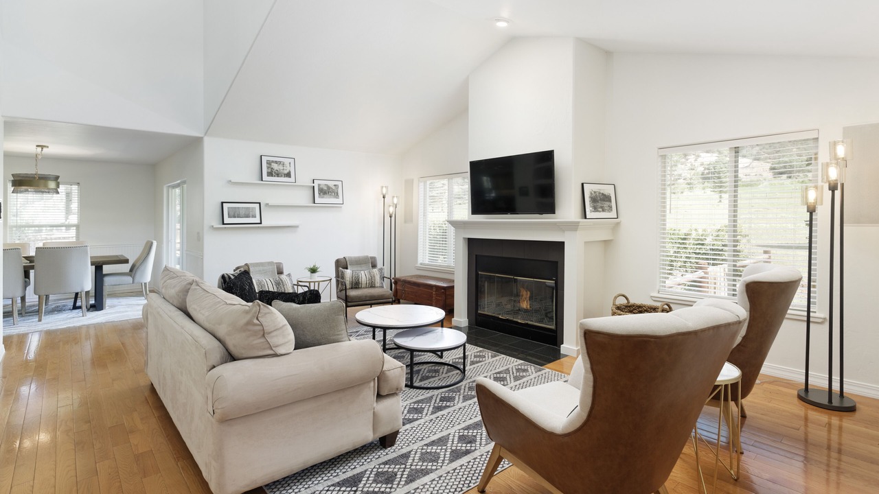 Photo of Livingroom in Basalt