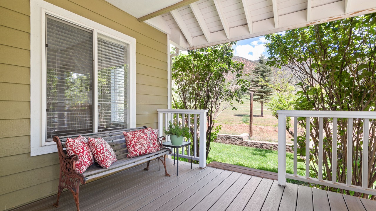 Photo of Patio Balcony in Basalt