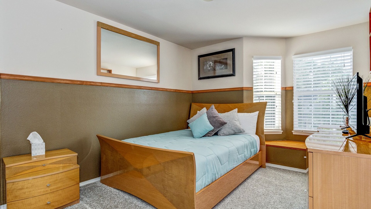 Photo of Bedroom in Northwest Colorado Springs