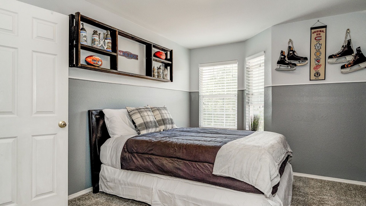 Photo of Bedroom in Northwest Colorado Springs
