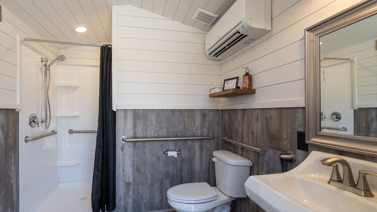 Photo of Bathroom in Naturita