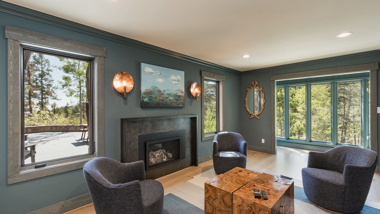 Photo of Livingroom in Columbine Lake