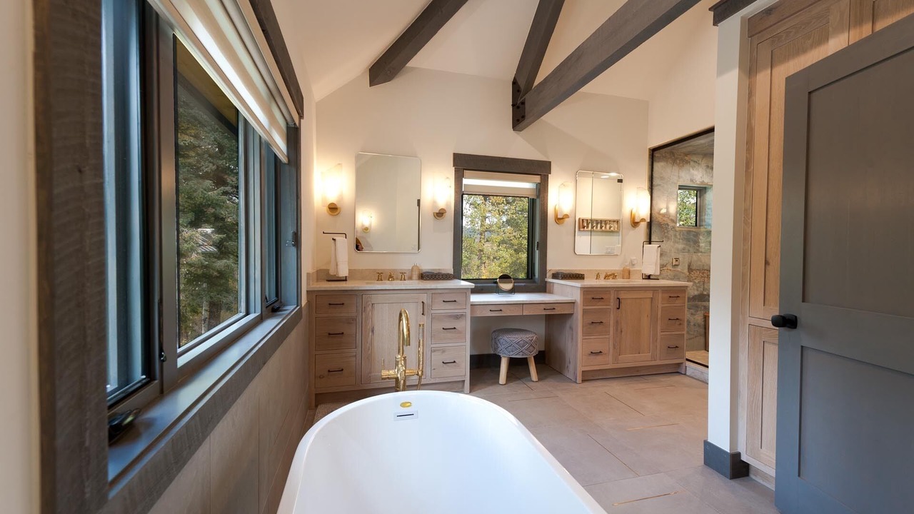 Photo of Bathroom in Columbine Lake