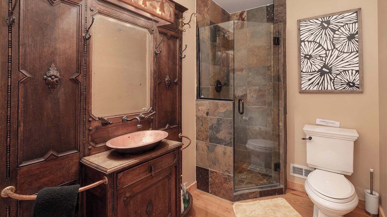Photo of Bathroom in Sunset Ridge
