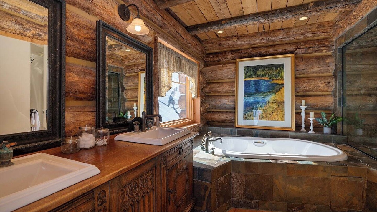 Photo of Bathroom in Sunset Ridge
