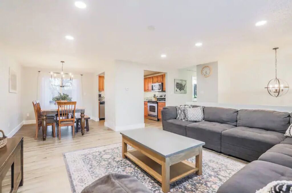 Photo of Livingroom in Loveland