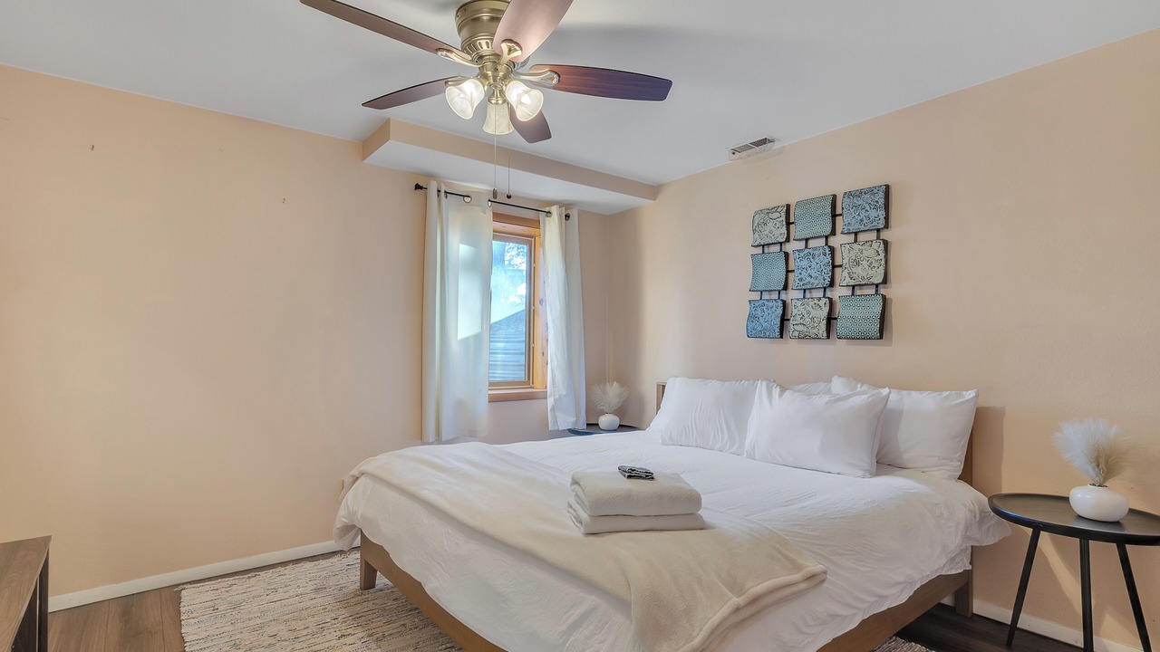 Photo of Bedroom in Divide