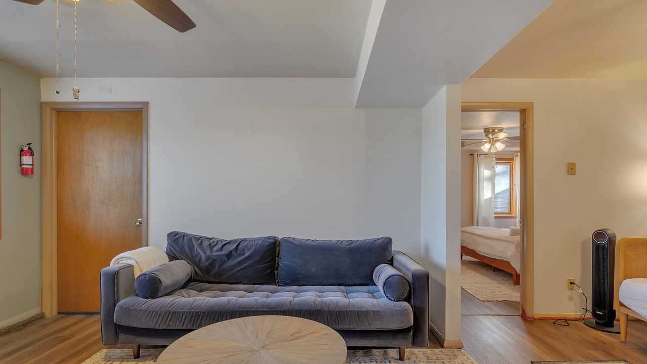 Photo of Livingroom in Divide