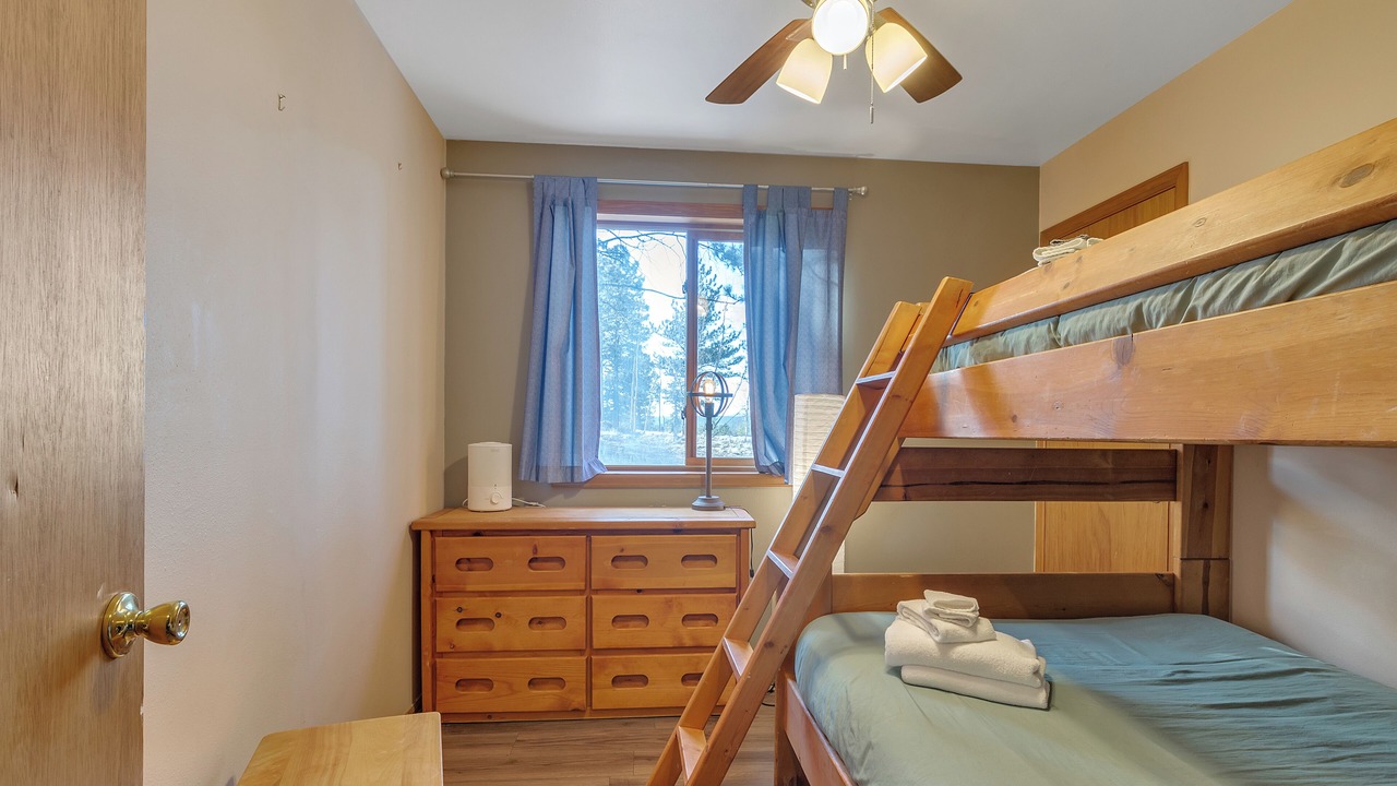 Photo of Bedroom in Divide