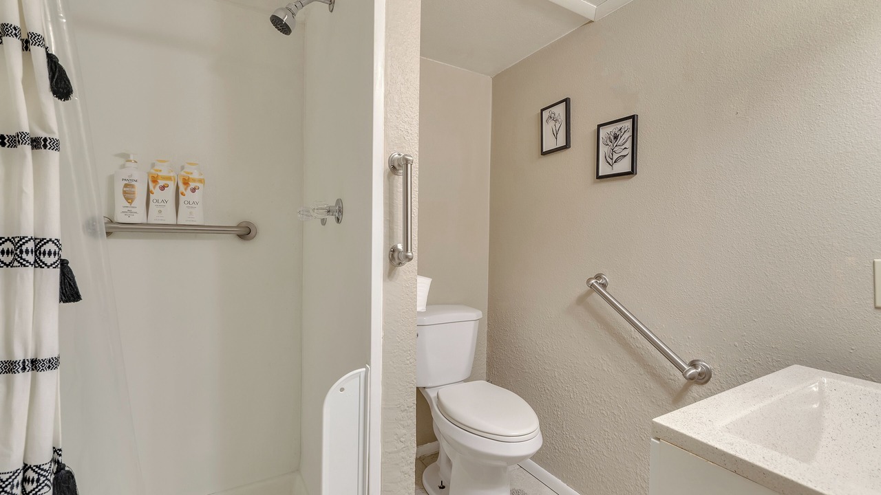 Photo of Bathroom in Divide