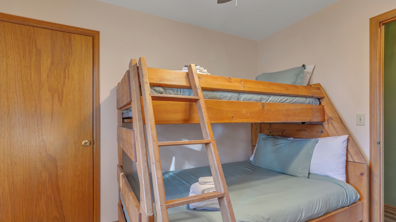 Photo of Bedroom in Divide