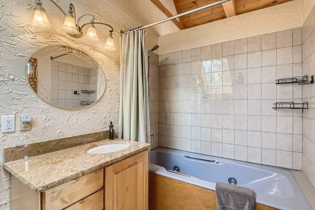 Photo of Bathroom in Woodland Park