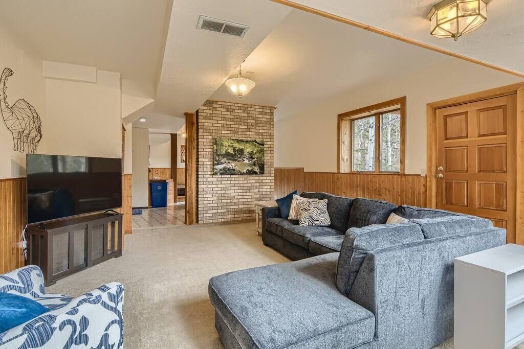 Photo of Livingroom in Woodland Park
