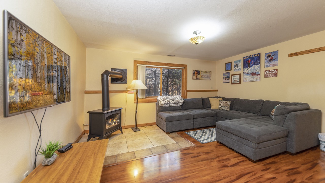 Photo of Bedroom in Summit Cove
