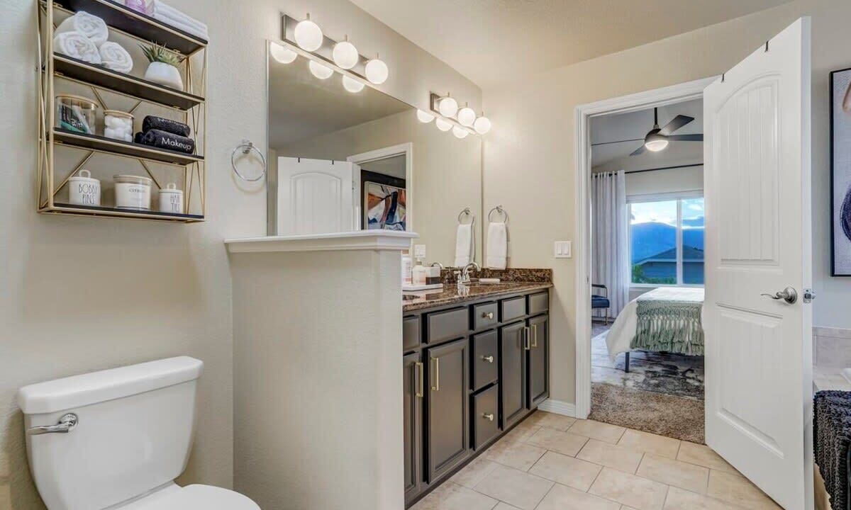 Photo of Bathroom in Monument
