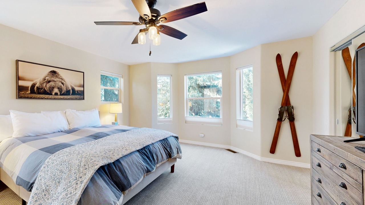 Photo of Bedroom in Edwards