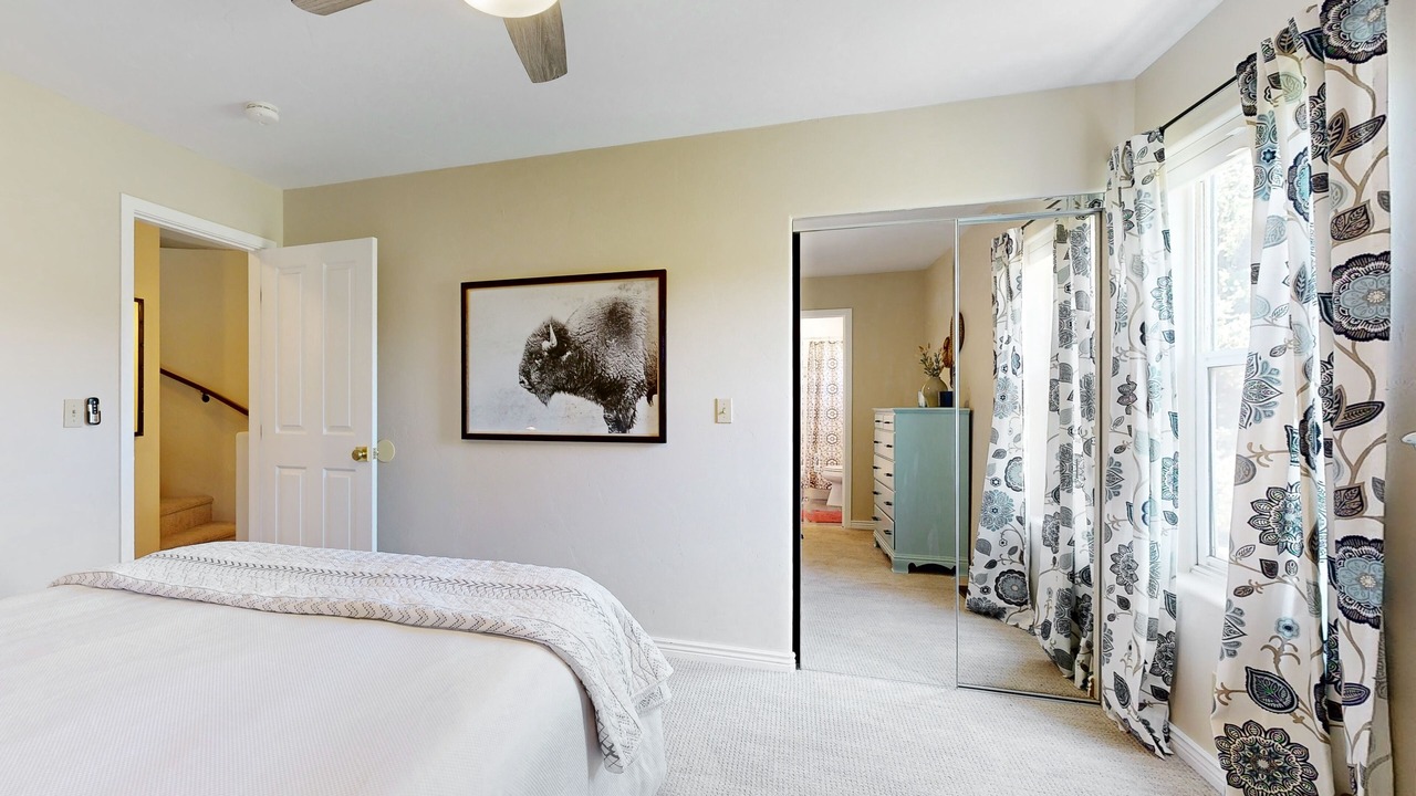 Photo of Bedroom in Edwards