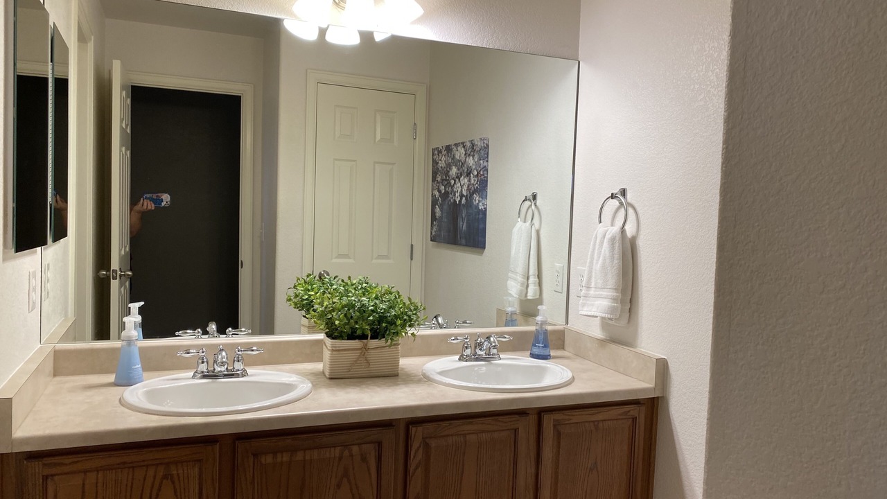 Photo of Bathroom in Monument