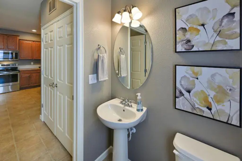 Photo of Bathroom in Monument
