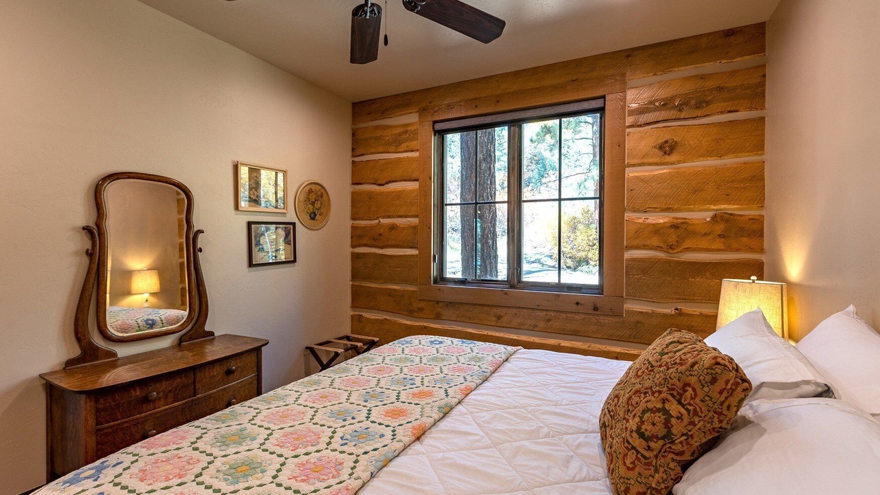 Photo of Bedroom in San Juan River Village