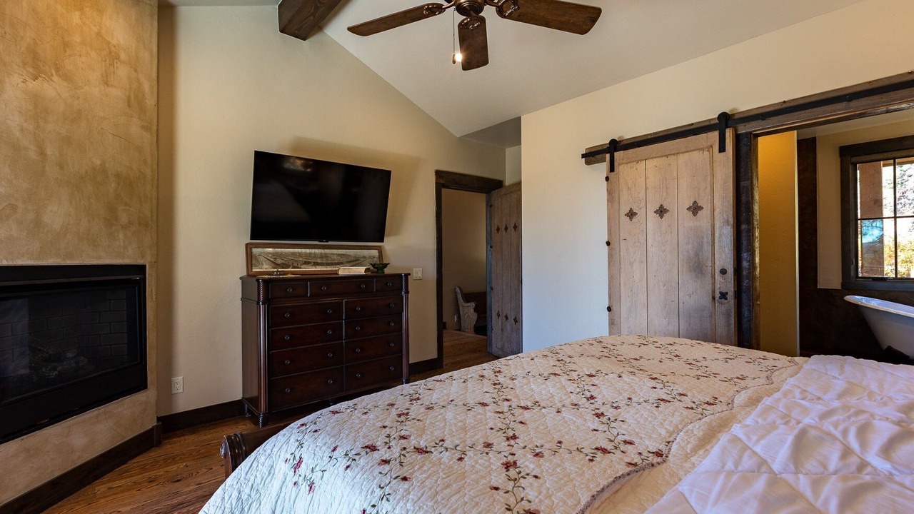 Photo of Bedroom in San Juan River Village