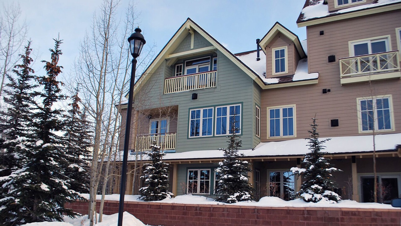 Photo of Outdoor in Peak 9