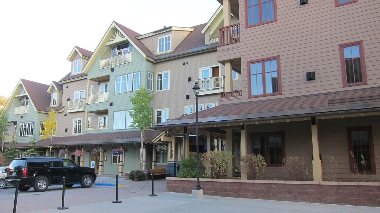Photo of Outdoor in Peak 9