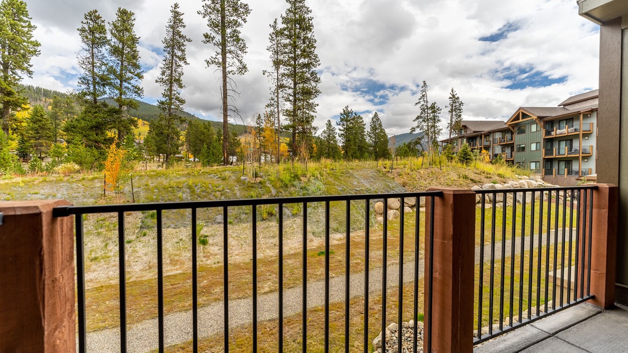 Photo of Patio Balcony in Lakeside Village