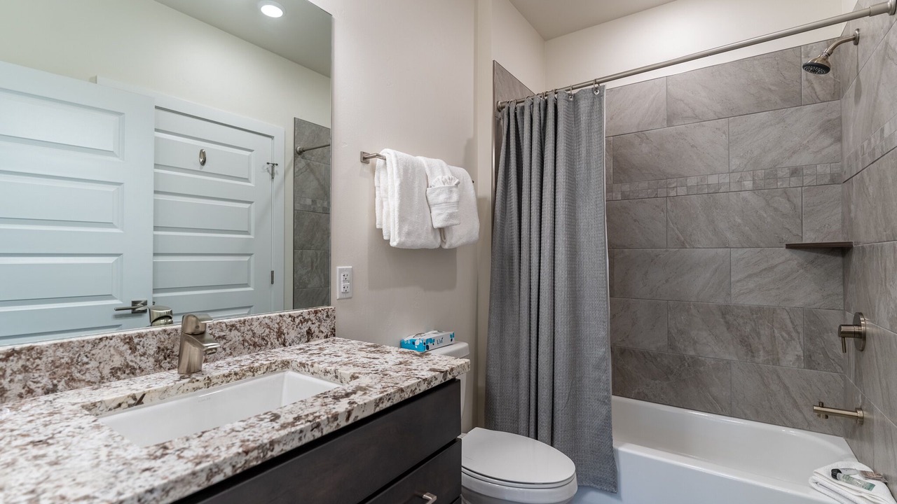 Photo of Bathroom in Lakeside Village