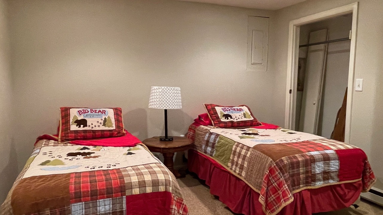 Photo of Bedroom in Idaho Springs