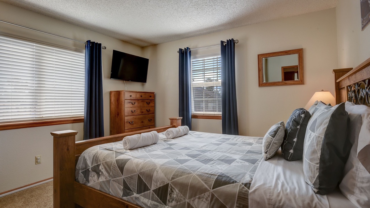 Photo of Bedroom in Cheyenne Meadows