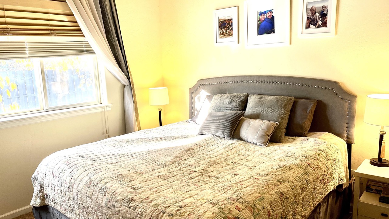Photo of Bedroom in Carbondale