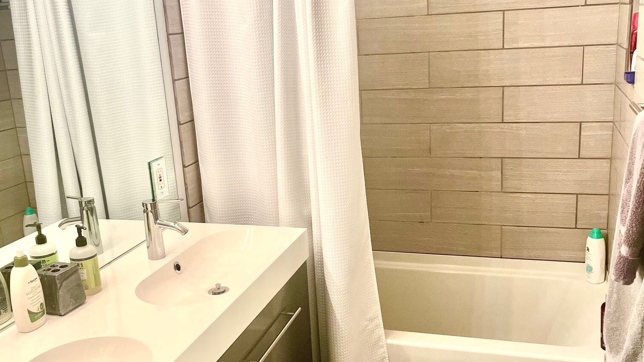 Photo of Bathroom in Carbondale