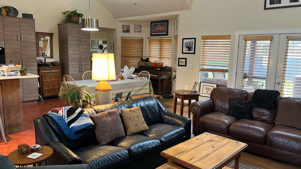 Photo of Livingroom in Carbondale