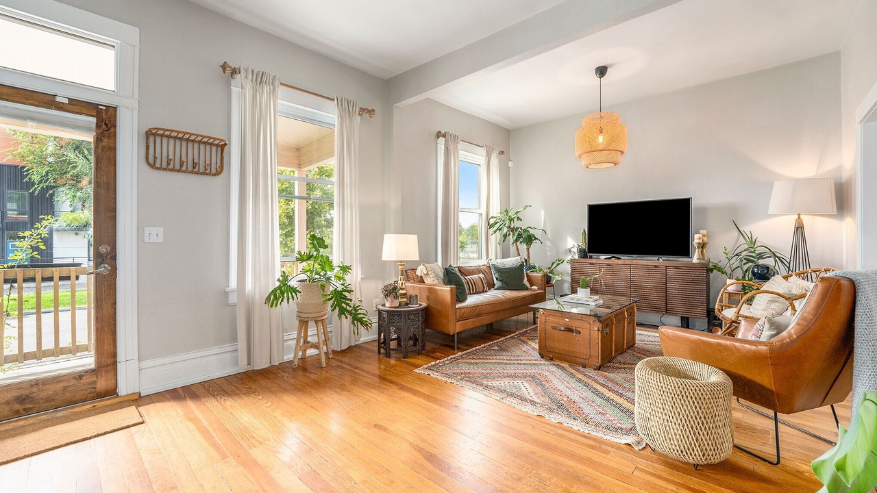 Photo of Livingroom in West Colfax