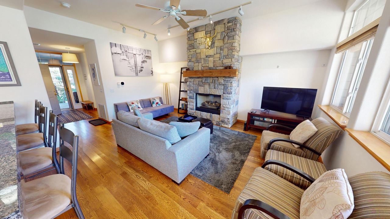 Photo of Livingroom in Silverthorne