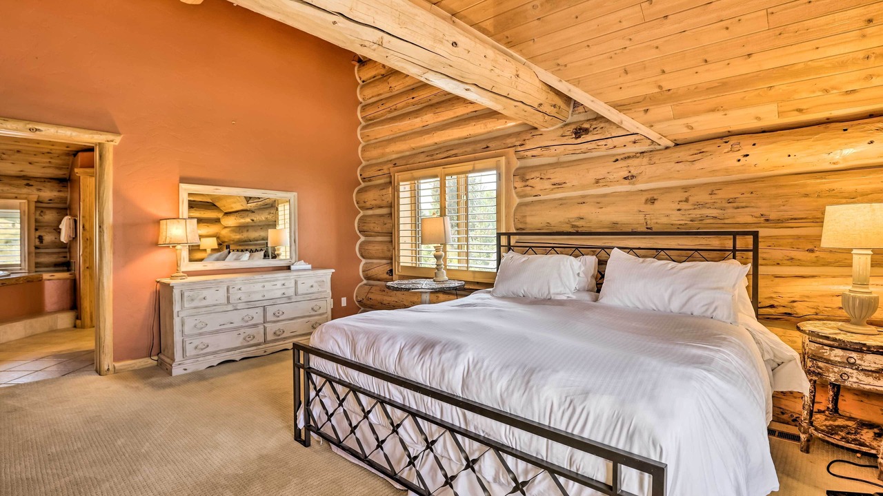 Photo of Bedroom in Silvercreek